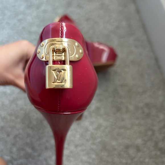 Louis Vuitton shoes - Picture 9 of 9